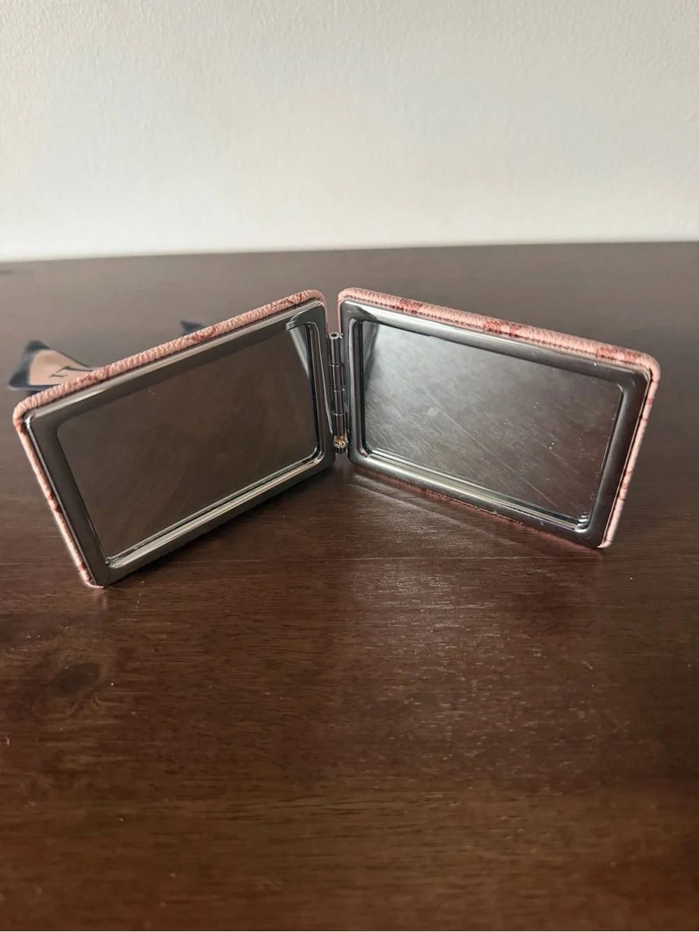 N/A stylish pink
